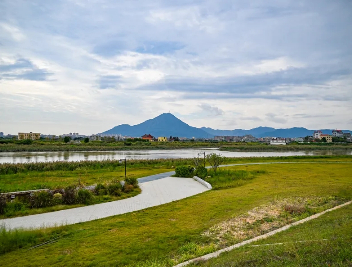 推動(dòng)生態(tài)文明建設(shè)和綠色低碳發(fā)展